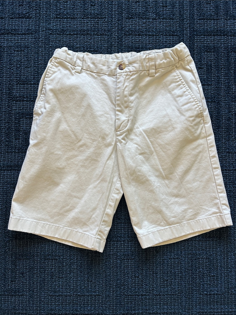 Vineyard, vine, boy’s Breaker shorts. Size 12